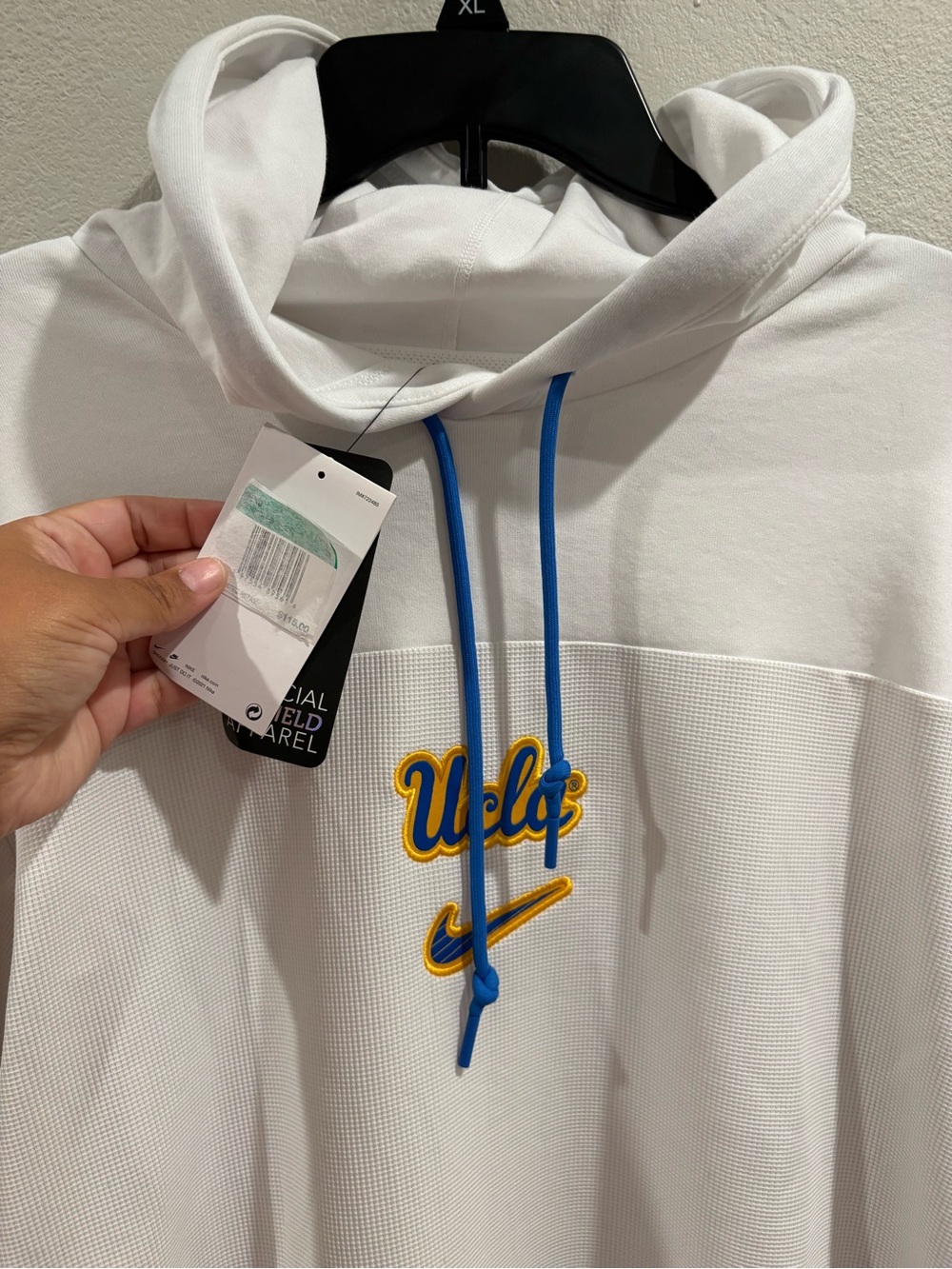 Nike UCLA Bruins Team Issued Hoodie Waffle Knit White Sideline Men’s Size XL NWT - Picture 4 of 15